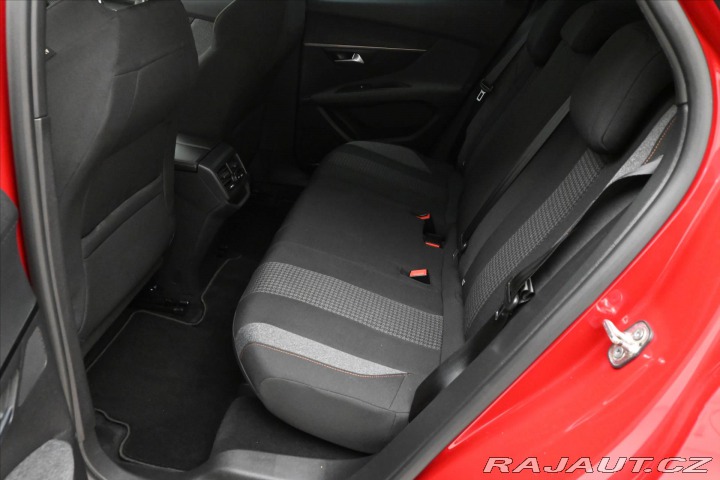 Peugeot 3008 1,5 HDI 96 kW Active Záru 2022