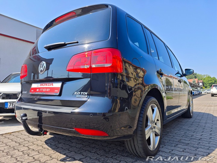 Volkswagen Touran 2.0 TDi Life 7 Míst Panor 2013