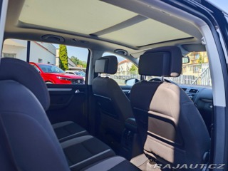 Volkswagen Touran 2.0 TDi Life 7 Míst Panor 2013