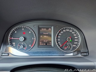 Volkswagen Touran 2.0 TDi Life 7 Míst Panor 2013