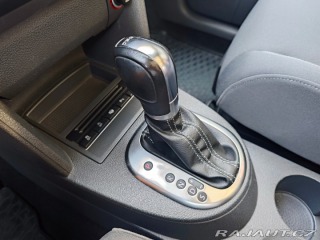 Volkswagen Touran 2.0 TDi Life 7 Míst Panor 2013