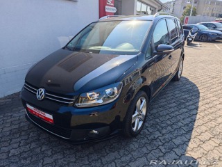 Volkswagen Touran 2.0 TDi Life 7 Míst Panor 2013