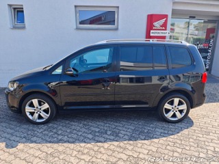 Volkswagen Touran 2.0 TDi Life 7 Míst Panor 2013