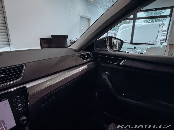 Škoda Superb 2.0 TDI 110kW Style Combi 2022