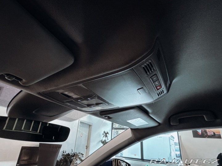 Škoda Superb 2.0 TDI 110kW Style Combi 2022