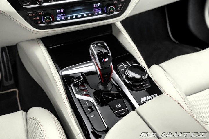 BMW M5 First Edition 1/400 2018