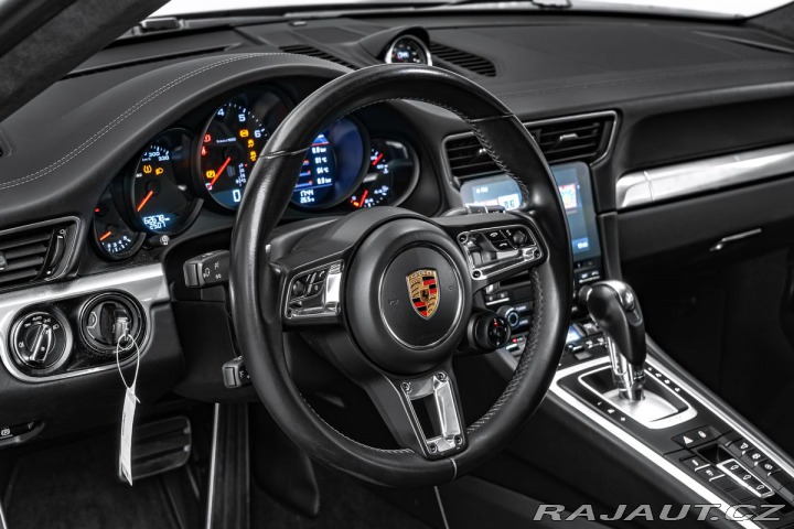 Porsche 911 Carrera 991 Sport Chrono 2018
