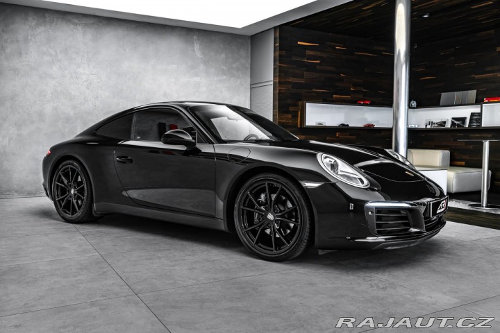 Porsche 911 Carrera 991 Sport Chrono 2018
