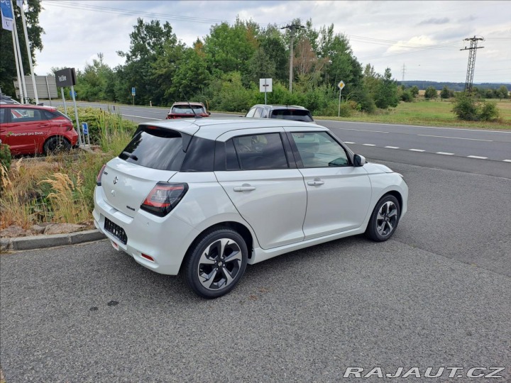 Suzuki Swift 1,2 ELEGANCE HYBRID CVT M 2026