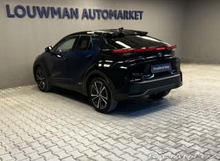 Toyota C-HR 2,0 HYBRID AT AWD EXECUTI 2025