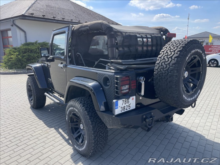Jeep Wrangler 3,8 V6 UNLIMITED 146kw AR 2007