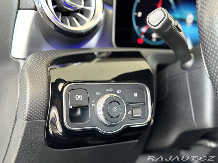 Mercedes-Benz CLA 200 Aut 120kW*AMG*MAX.VÝB 2020