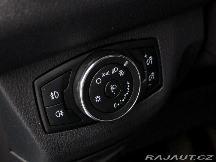 Ford Tourneo Courier 1,0 EB 74kW CZ Titanium 2017