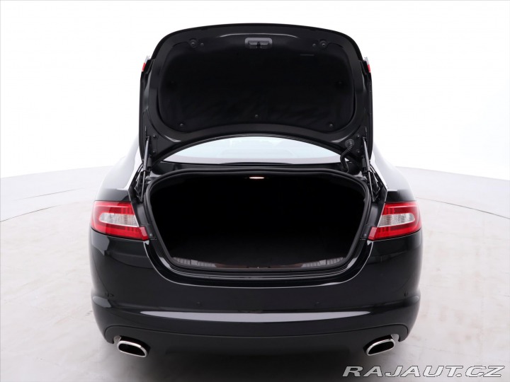 Jaguar XF 3,0 D 155kW Luxury 2011