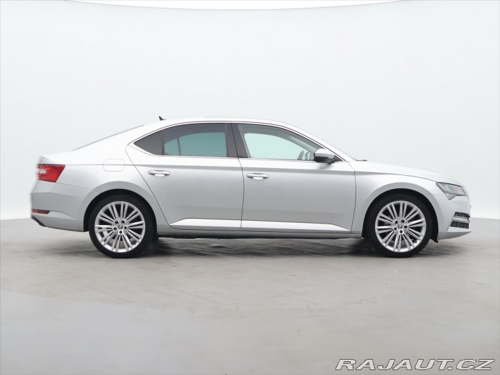 Škoda Superb 1,4 TSI 160kW Style DSG D 2021