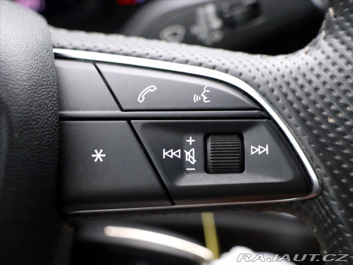 Audi Q3 2,0 35TDI  S-tronic CZ S- 2019