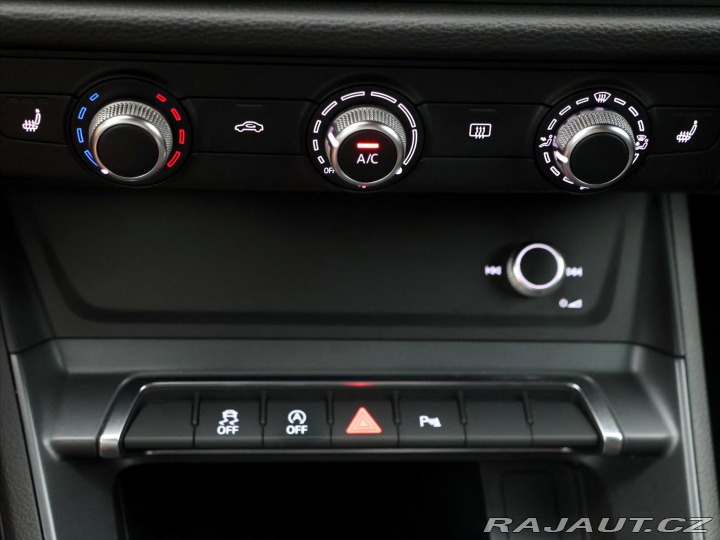 Audi Q3 2,0 35TDI  S-tronic CZ S- 2019
