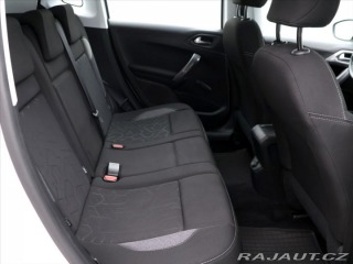Peugeot 2008 1,2 PureTech 61kW Allure 2019