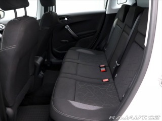 Peugeot 2008 1,2 PureTech 61kW Allure 2019