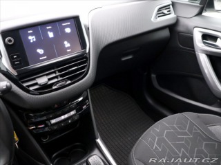 Peugeot 2008 1,2 PureTech 61kW Allure 2019