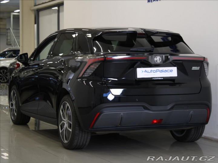 MG MG4 0,0 77kWh Exclusive Výpro 2025