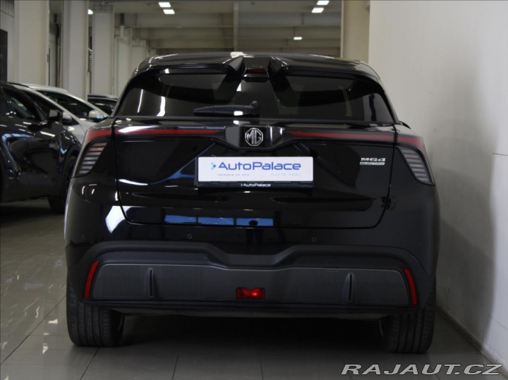 MG MG4 0,0 77kWh Exclusive Výpro 2025