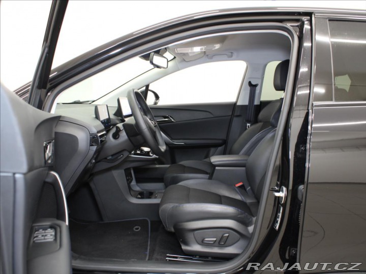 MG MG4 0,0 77kWh Exclusive Výpro 2025