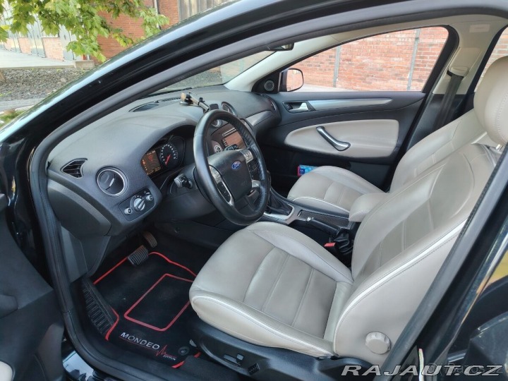 Ford Mondeo 2,0   benzín ecoboost 176 2011