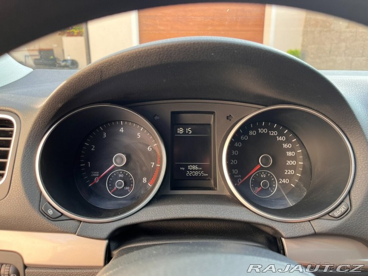 Volkswagen Golf 1,4   6 / MPI / 59KW / Ma 2021