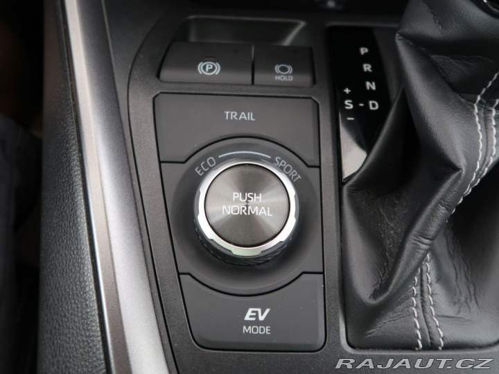 Toyota RAV4 2.5HEV,4X4,GR-SPORT,CZ,1M 2025