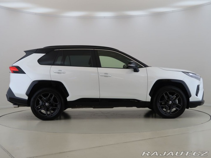 Toyota RAV4 2.5HEV,4X4,GR-SPORT,CZ,1M 2025