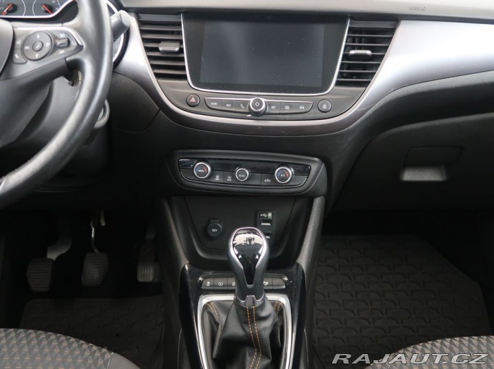 Opel Crossland 1.2,Turbo,81KW,Manuál,CZ 2017