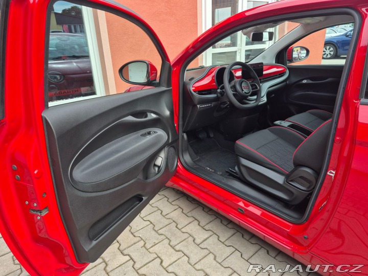 Fiat 500e 42Kkwh 87kw RED (ODPOČET 2023