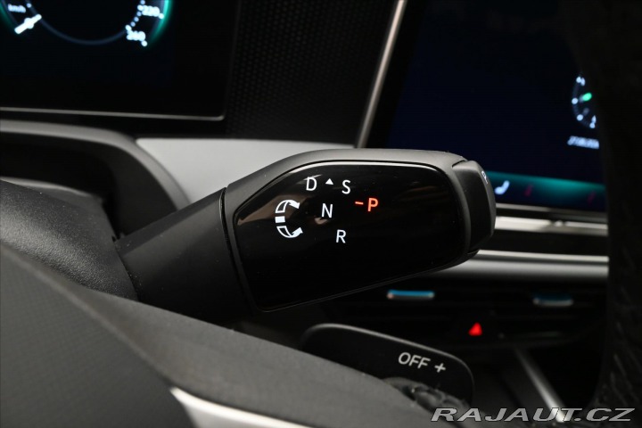 Volkswagen Passat 2,0 TDI 110 kW DSG Busine 2024
