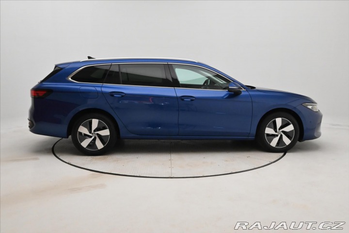 Volkswagen Passat 2,0 TDI 110 kW DSG Busine 2024