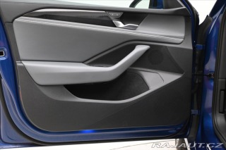 Volkswagen Passat 2,0 TDI 110 kW DSG Busine 2024