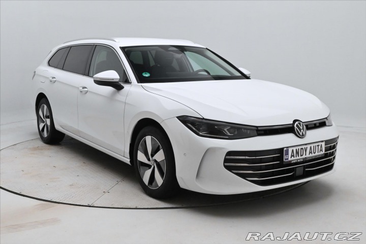 Volkswagen Passat 2,0 TDI 110 kW DSG Busine 2024