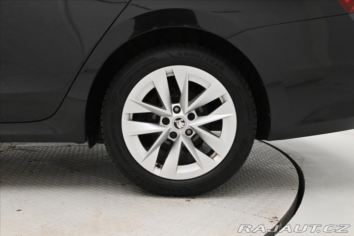 Škoda Octavia 2,0 TDI 110 kW DSG MATRIX 2022