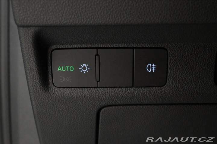 Škoda Enyaq iV 60 132 kW SoH 89% Záru 2022