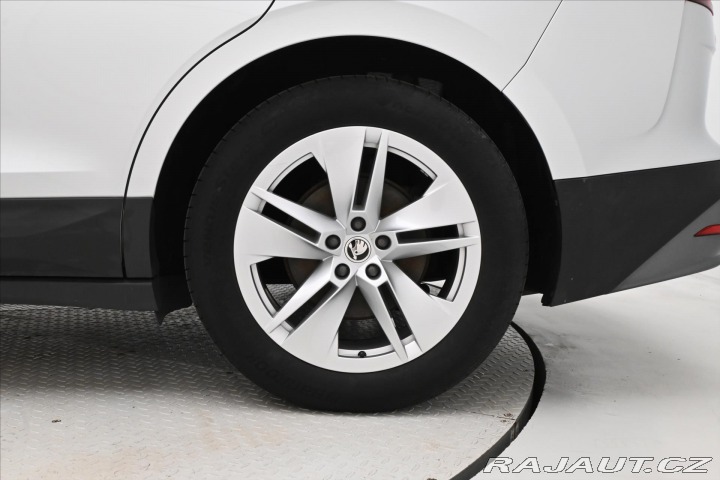 Škoda Enyaq iV 60 132 kW SoH 89% Záru 2022