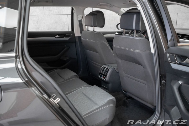 Volkswagen Passat 1.5 TSI DSG*BUSINESS*DPH* 2024