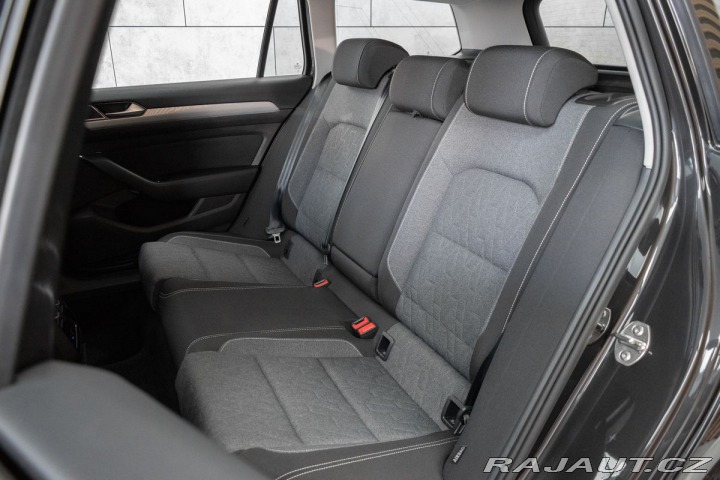 Volkswagen Passat 1.5 TSI DSG*BUSINESS*DPH* 2024