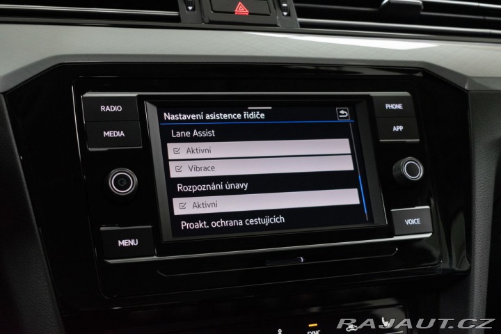 Volkswagen Passat 1.5 TSI DSG*BUSINESS*DPH* 2024
