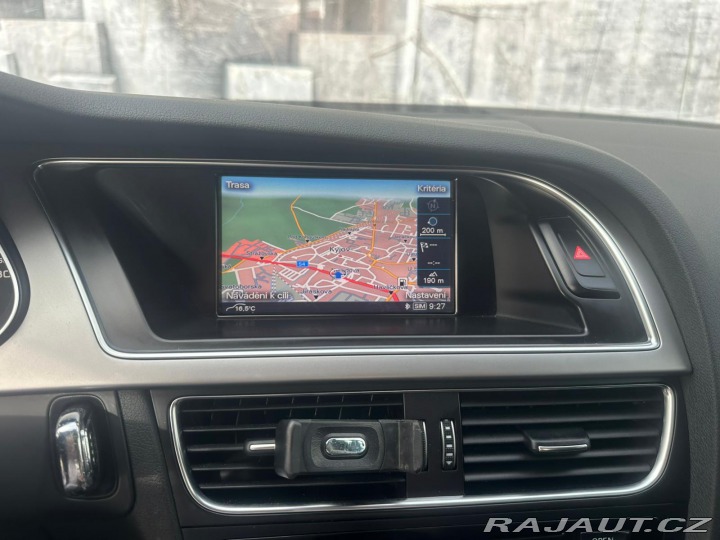 Audi A4 2.0TDi,105KW,VYHŘ.SED.,TE 2012