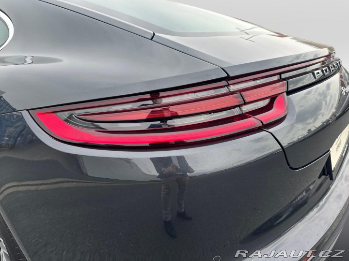 Porsche Panamera 4S 2016