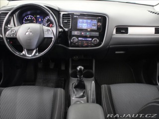 Mitsubishi Outlander 2,3 DI-D 110kW 4x4 7-míst 2016