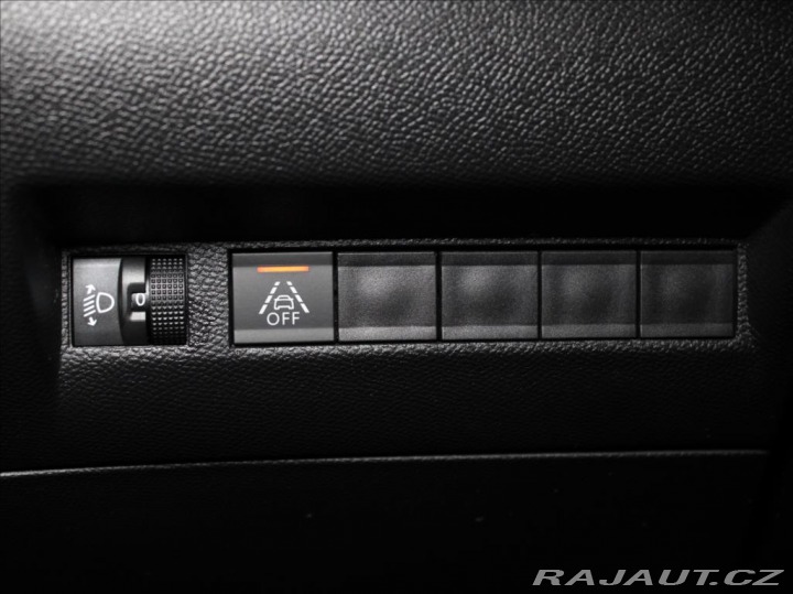 Peugeot 2008 1,2 PT 74kW 2.maj.ČR 52tk 2021