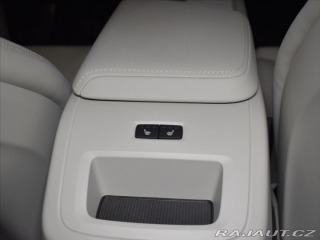 Volvo XC60 2,0 T8 AWD ULTRA B&W, 2025