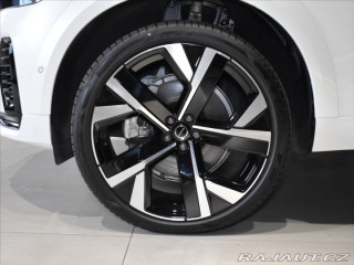 Volvo XC60 2,0 T8 AWD ULTRA B&W, 2025
