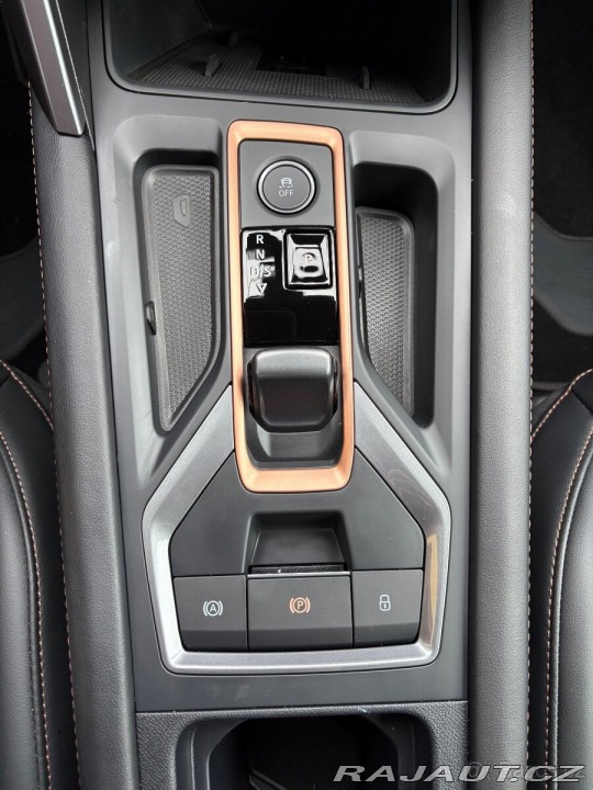 Cupra Formentor 1,5   eTSI DSG (2025) 2025